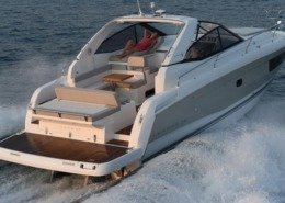 bateau jeanneau leader 36 FP2 260x185 - Leader 36 open avec arceau
