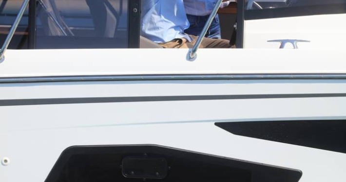 8fa8f9ad7e68efca223ddfbcd01b6351 710x375 - Merry Fisher 1095