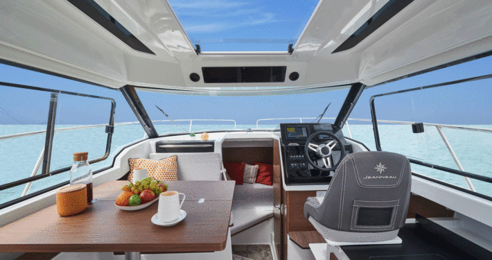 0968df439e81b8ca990cb95412b4671c 710x375 - Merry Fisher 795 Série 2