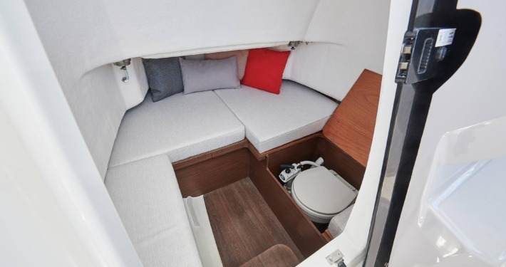 Cap Camarat 7.5 CC Série 3 3861b8b974f78083af10118d7ef5c2c5 710x375 - Cap Camarat 7.5 CC Série 3