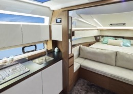 bateau jeanneau leader 33 FP12 260x185 - Leader 33 open avec arceau