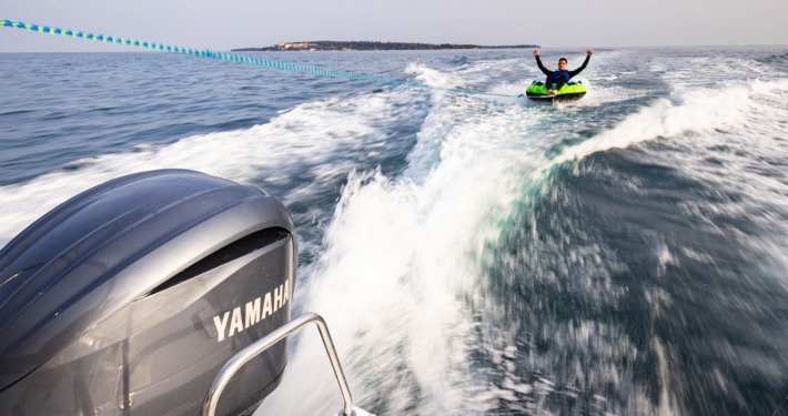 Cap Camarat 7.5 CC Série 3 cap camarat cc 7 5 serie 3 710x375 - Cap Camarat 7.5 CC Série 3