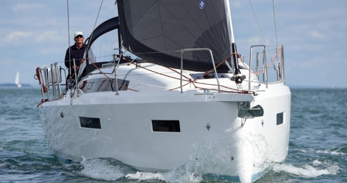 Sun Odyssey 380 1d0b8eb4463a30cd68174033795cd799 710x375 - Sun Odyssey 380