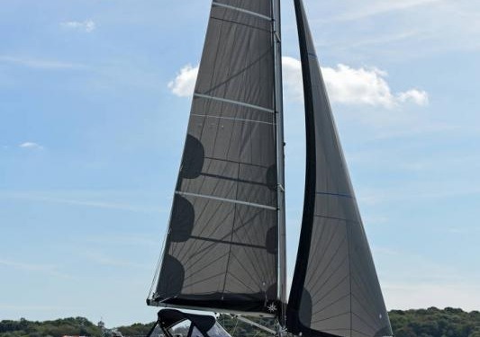 Sun Odyssey 380 1fae12fe3c2b5ff58f624fcff206be99 533x375 - Sun Odyssey 380