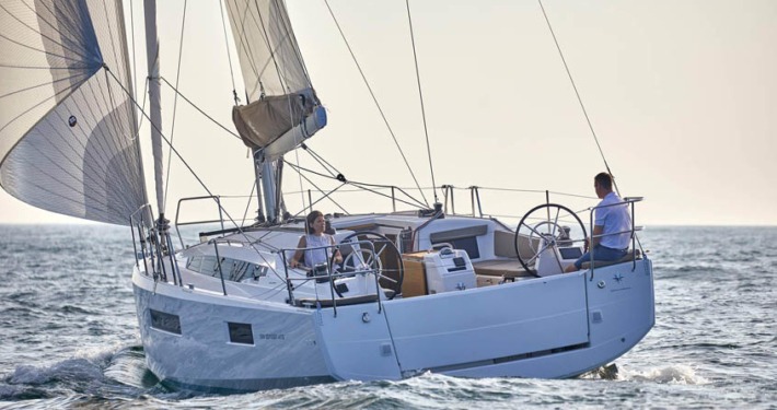 a 710x375 - Sun Odyssey 410