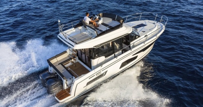 mini 3cd5a879d73a344d6a882e65db9602b7 710x375 - Merry Fisher 1095 FLY