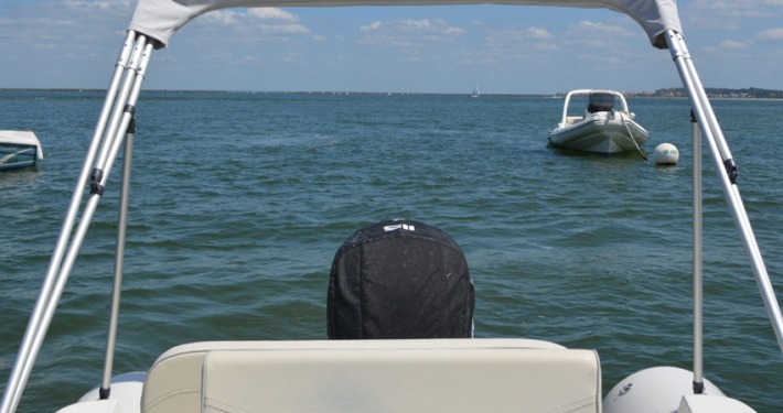 bateau location cap ferret nj 630 FP8 710x375 - Nuova Jolly 630