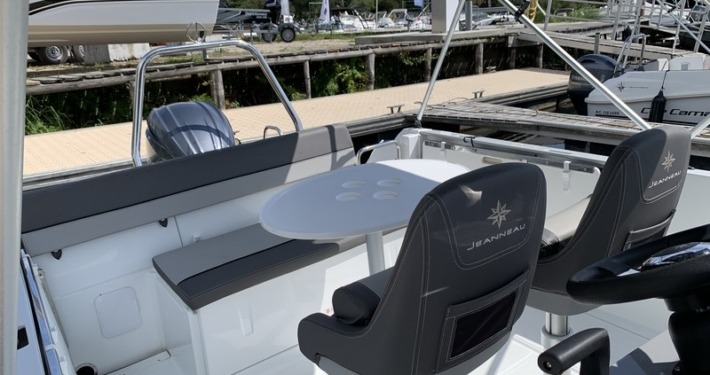 Cap Camarat 6.5 CC Série 3 CAP CAMARAT 6 57 710x375 - Cap Camarat 6.5 CC Série 3