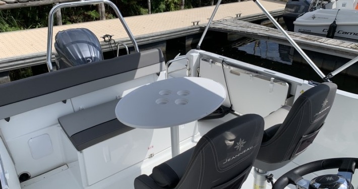 Cap Camarat 6.5 CC Série 3 CAP CAMARAT 6 62 710x375 - Cap Camarat 6.5 CC Série 3