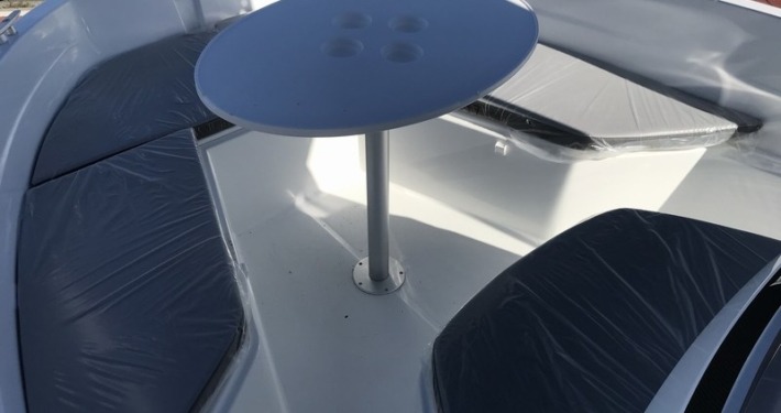 CC 5 8 710x375 - Cap Camarat 5.5 CC S&eacute;rie 2