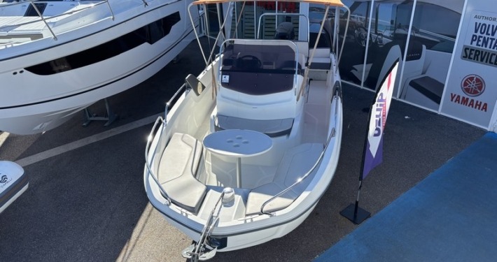BENETEAU FLYER 6.6 SPACEDECK mini FLYER 6 4 710x375 - BENETEAU FLYER 6.6 SPACEDECK
