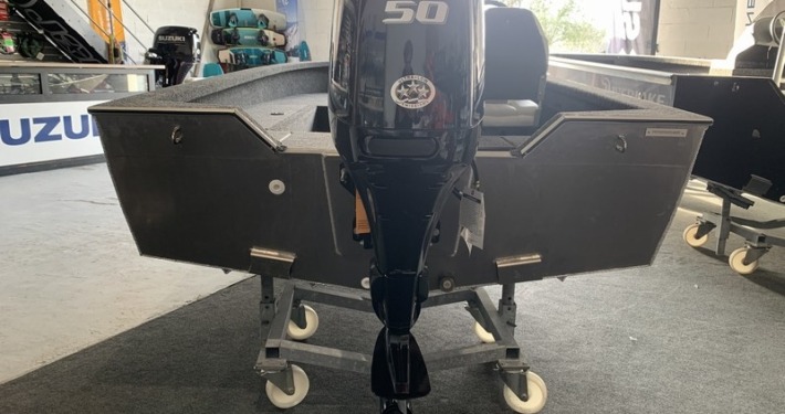 Riverlake 465 FMSC 10 710x375 - Riverlake 465 Side Console