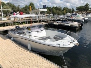 IMG 0879 300x225 - Location bateau Biscarrosse