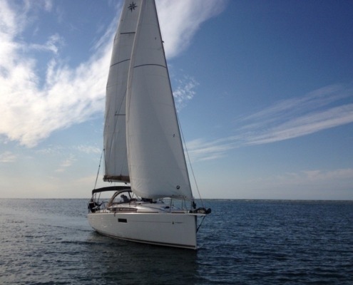 SO 349 495x400 - Bateaux à moteurs