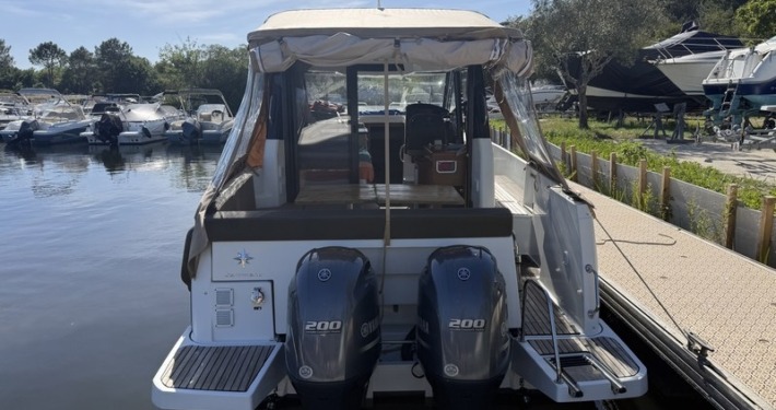 Jeanneau Merry Fisher 895 Offshore mini IMG 2248 710x375 - Jeanneau Merry Fisher 895 Offshore