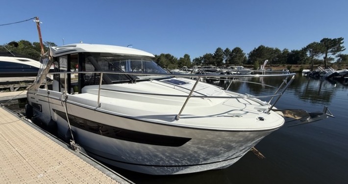 Jeanneau Merry Fisher 895 Offshore mini IMG 2257 710x375 - Jeanneau Merry Fisher 895 Offshore