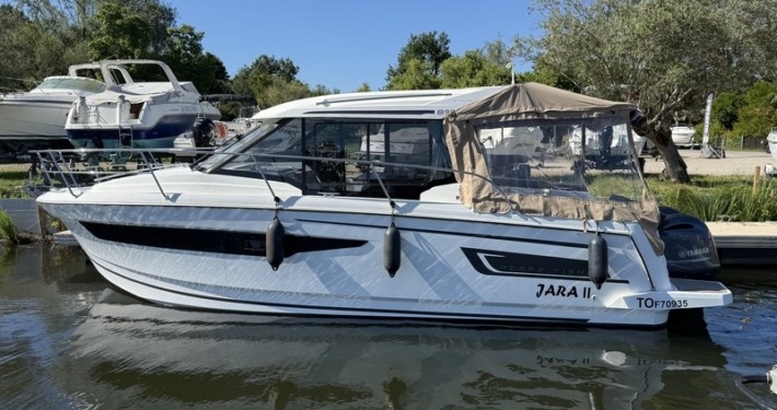 Jeanneau Merry Fisher 895 Offshore mini IMG 2259 710x375 - Jeanneau Merry Fisher 895 Offshore