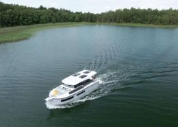 Delphia 11 Sedan 3 260x185 - Delphia 11 Sedan