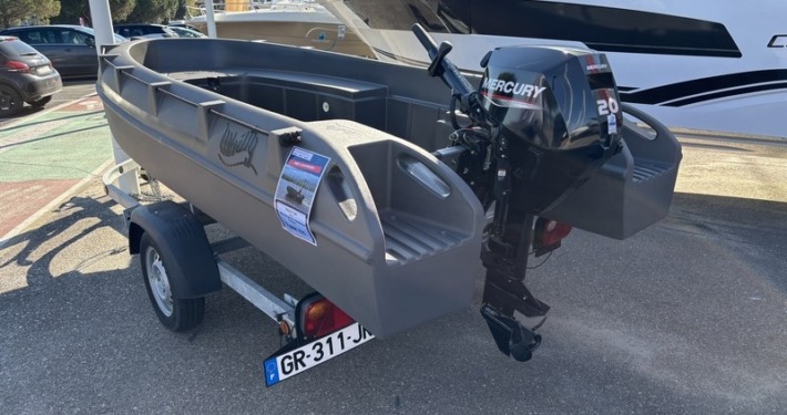 Whaly 380 4 710x375 - WHALY 380