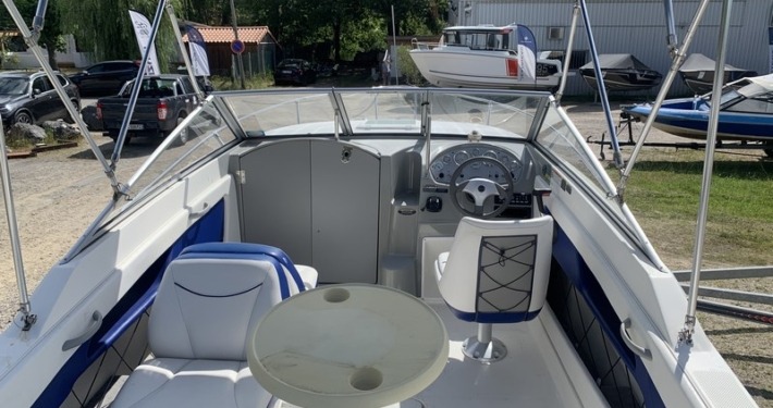 mini IMG 2075 710x375 - Bayliner 192 DISCOVERY