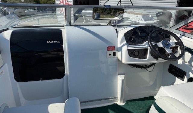 3 640x375 - Jeanneau Doral 216CC