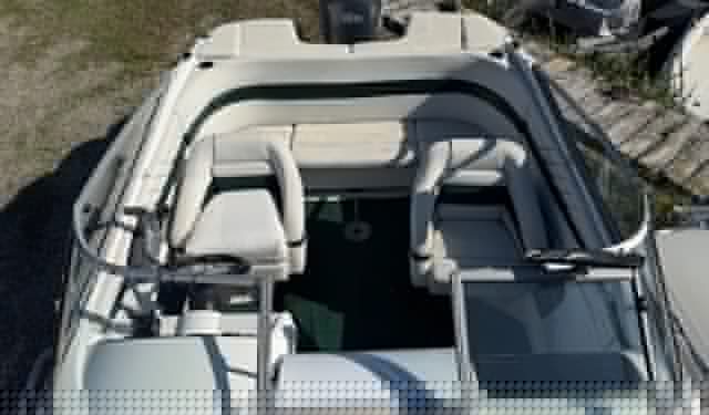 5 640x375 - Jeanneau Doral 216CC