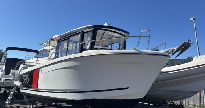 Jeanneau Merry Fisher 695 Sport mini Merry Fisher 695 Sport 11 710x375 - Jeanneau Merry Fisher 695 Sport