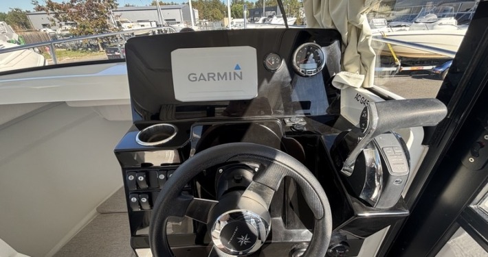 Jeanneau Merry Fisher 695 Sport mini Merry Fisher 695 Sport 5 710x375 - Jeanneau Merry Fisher 695 Sport