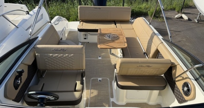 mini sea ray 250 9 1 710x375 - SEARAY 250 SDX