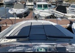 10 1 260x185 - Jeanneau Cap Camarat 9.0 Wa