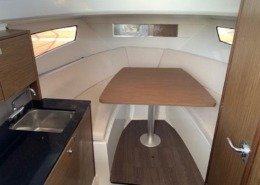 17 1 260x185 - Jeanneau Cap Camarat 9.0 Wa