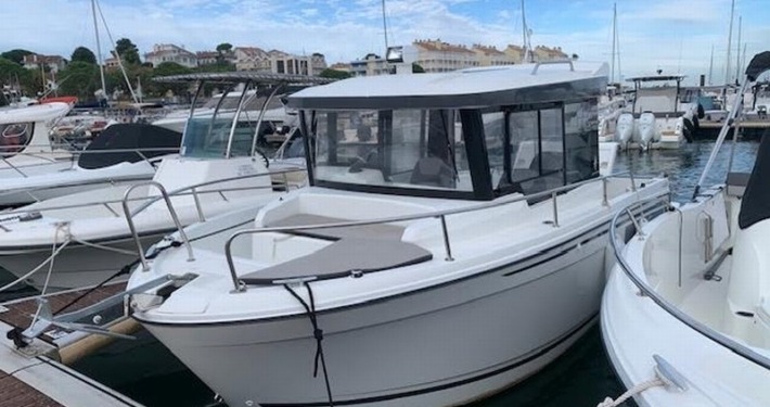 2 710x375 - Jeanneau Merry Fisher 695 Marlin