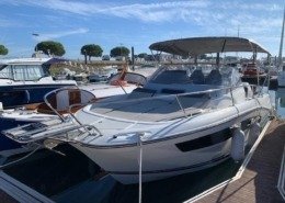 3 1 260x185 - Jeanneau Cap Camarat 9.0 Wa