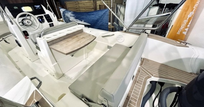 Capelli Tempest 700 mini IMG 4220 710x375 - Capelli Tempest 700