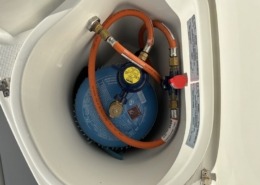 BOUCHEZ 695 SPORT 22 260x185 - Jeanneau Merry Fisher 695