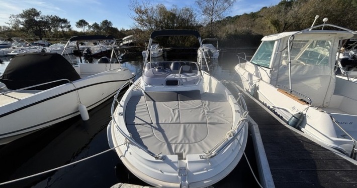 CAP CAMARAT 5 16 710x375 - Jeanneau Cap Camarat 5.5 WA S2