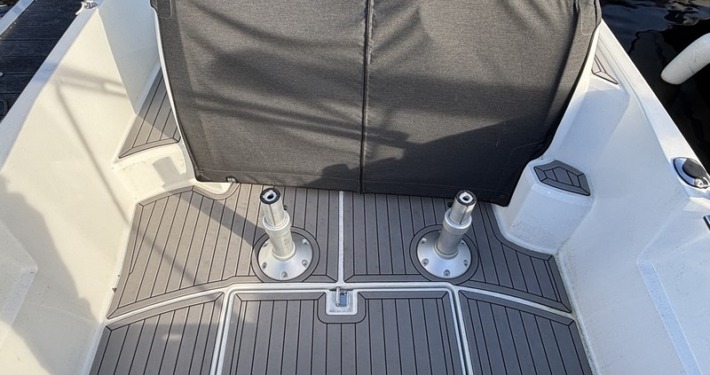 CAP CAMARAT 5 2 710x375 - Jeanneau Cap Camarat 5.5 WA S2