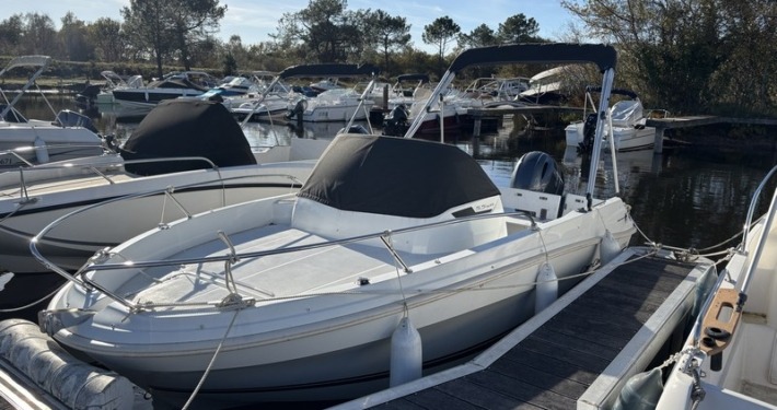 CAP CAMARAT 5 4 710x375 - Jeanneau Cap Camarat 5.5 WA S2