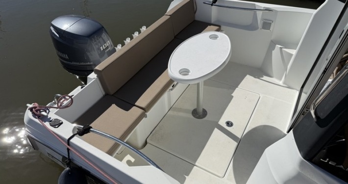 Merry Fisher 605 3 710x375 - Jeanneau Merry Fisher 605