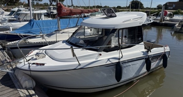Merry Fisher 605 6 710x375 - Jeanneau Merry Fisher 605