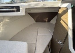 BOUCHEZ 695 SPORT 14 260x185 - Jeanneau Merry Fisher 695