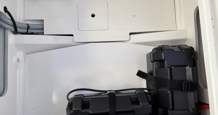 BOUCHEZ 695 SPORT 31 710x375 - Jeanneau Merry Fisher 695