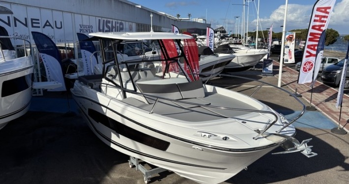 CC 7.5 WA 3 1 710x375 - Cap Camarat 7.5 WA S&eacute;rie 3