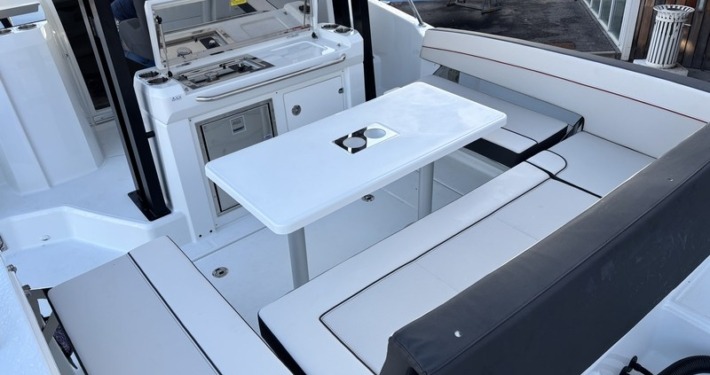 Cap Camarat 9.0 WA 2 22 710x375 - Cap Camarat 9.0 WA S&eacute;rie 2