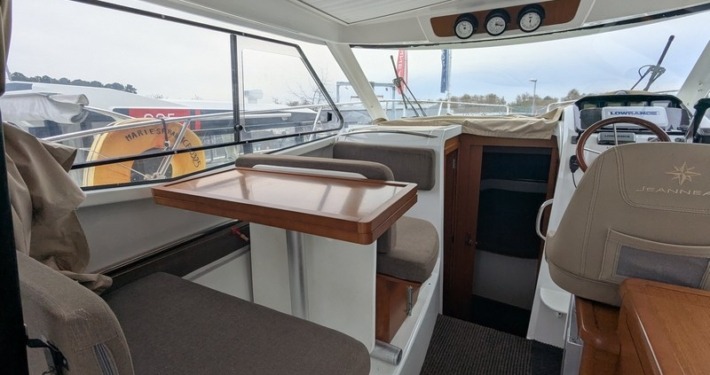 Merry Fisher 855 croisisere 12 710x375 - Jeanneau Merry Fisher 855 Croisi&egrave;re