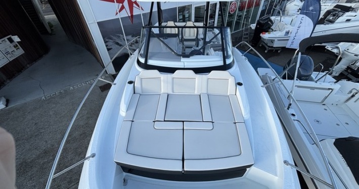 Cap Camarat 9.0 WA 2 15 710x375 - Cap Camarat 9.0 WA S&eacute;rie 2