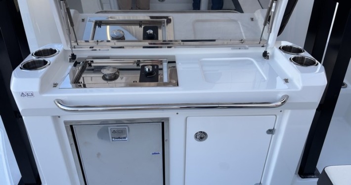 Cap Camarat 9.0 WA 2 19 710x375 - Cap Camarat 9.0 WA S&eacute;rie 2