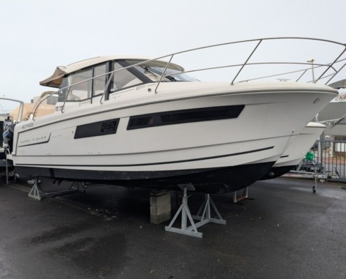 Merry Fisher 855 croisisere 8 495x400 - Bateaux &agrave; moteurs