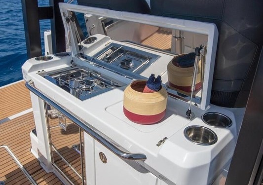 Cap Camarat 9.0 WA Série 2 Cap Camarat 9.0 Wa 6 533x375 - Cap Camarat 9.0 WA Série 2