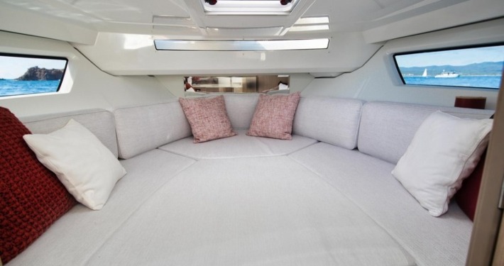 Cap Camarat 9.0 WA Série 2 Cap Camarat 9.0 Wa 9 710x375 - Cap Camarat 9.0 WA Série 2